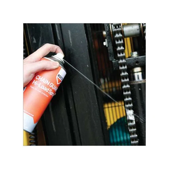 Applying ROCOL Chainguard Hi-Load Spray to a fork lift truck chain